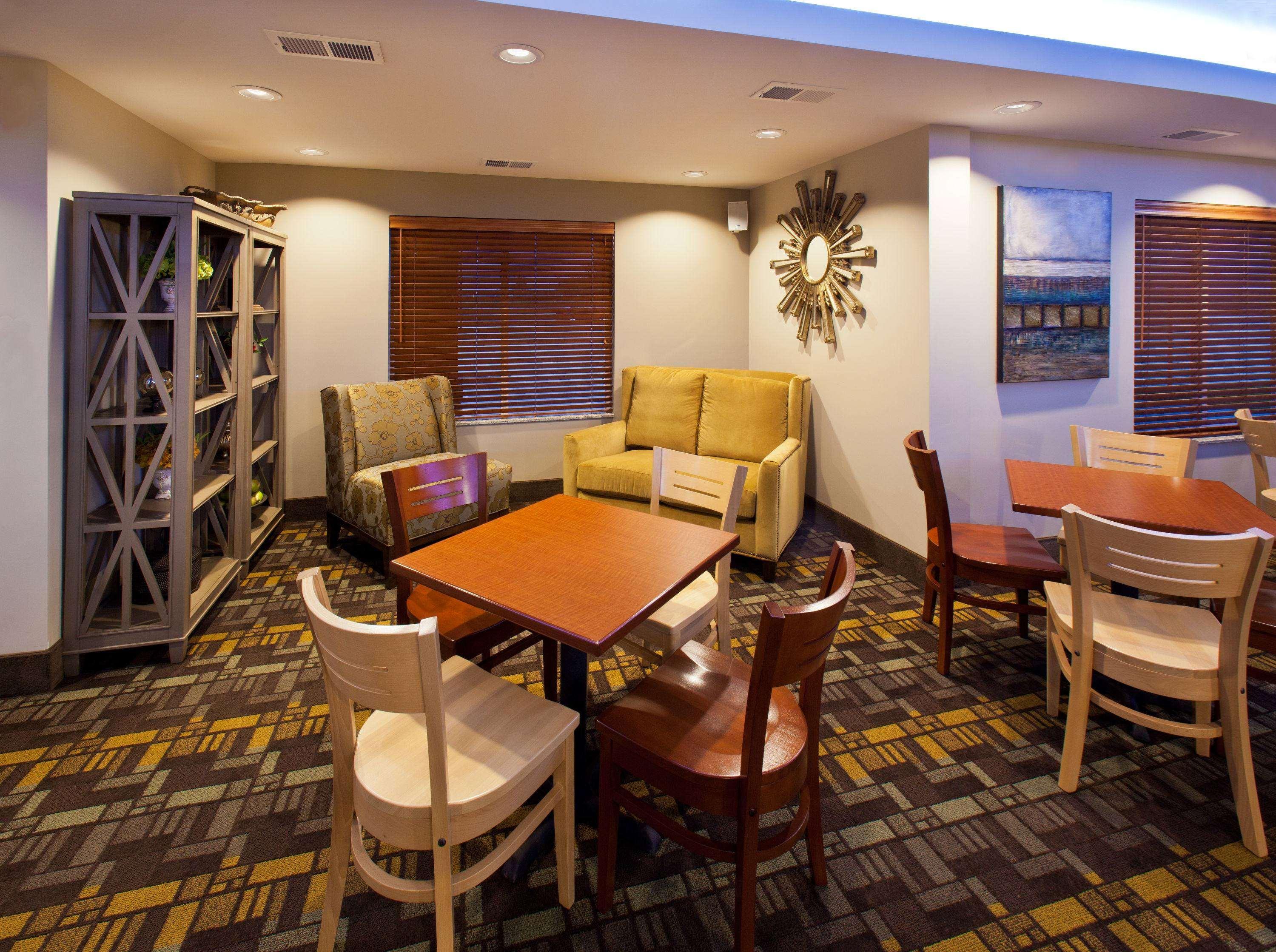 Americinn By Wyndham Fairfield Εξωτερικό φωτογραφία