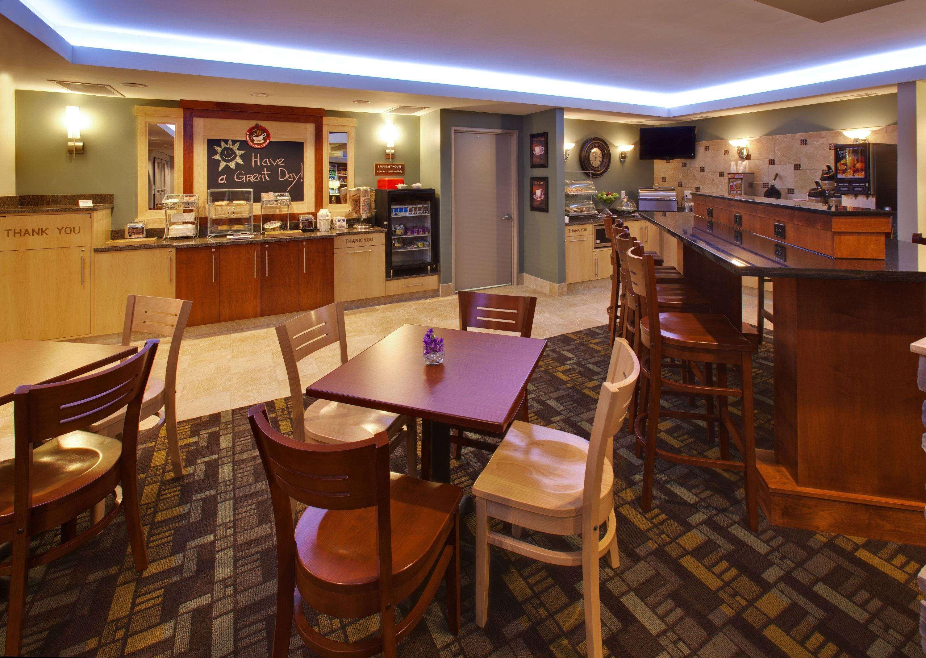 Americinn By Wyndham Fairfield Εξωτερικό φωτογραφία